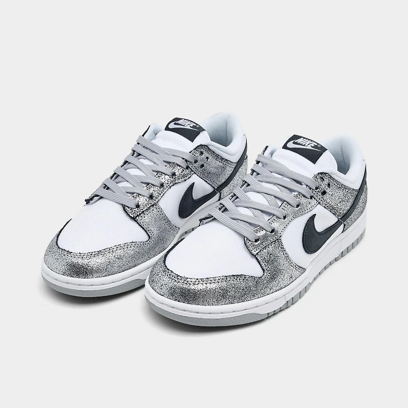 Women's Nike Dunk Low SE Casual Shoes
