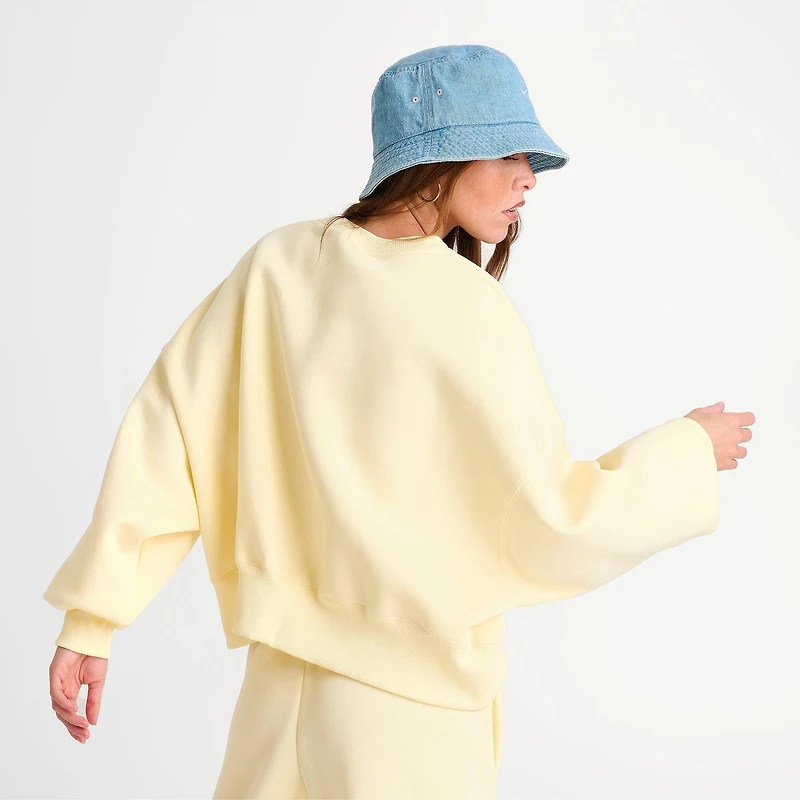 Womens Nike Sportswear Phoenix Fleece Oversized Crewneck Sweatshirt