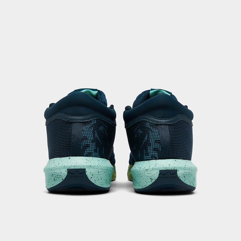 Men's Nike LeBron Witness 8 Basketball Shoes