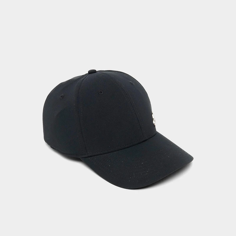 Nike Dri-FIT Club Structured Metal Logo Strapback Hat