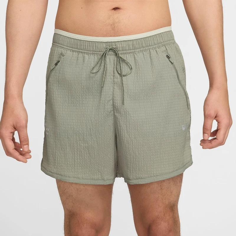 Men's Nike Stride Running Division Dri-FIT Seersucker 5" Brief-Lined Shorts