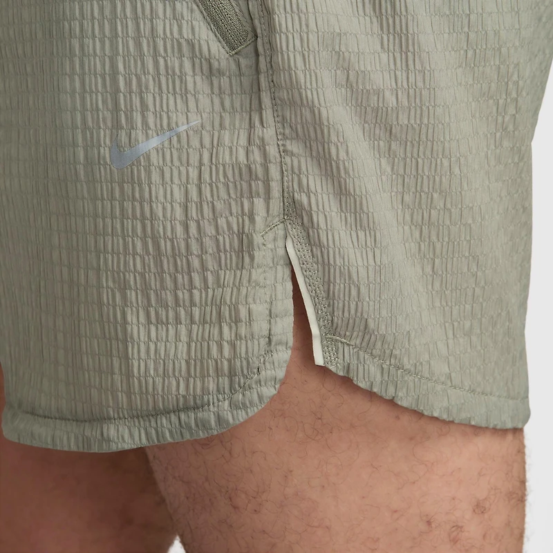 Men's Nike Stride Running Division Dri-FIT Seersucker 5" Brief-Lined Shorts