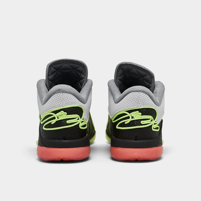 Men's Nike LeBron 22 Basketball Shoes