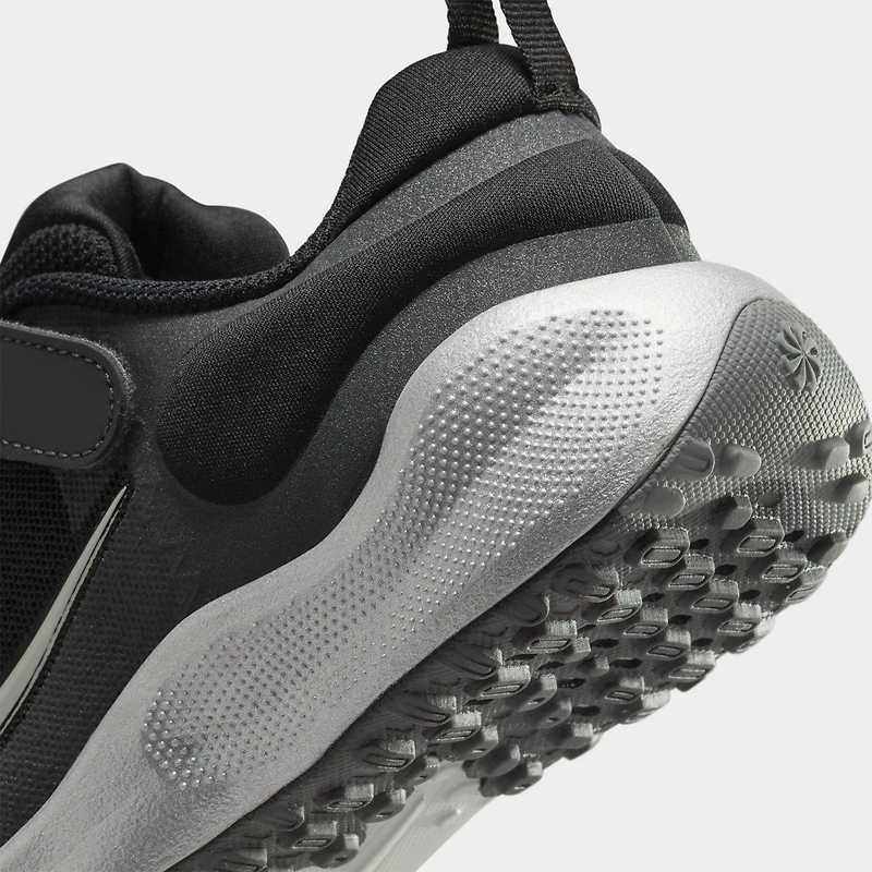 Little Kids' Nike Revolution 7 SE Running Shoes