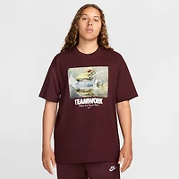 Men's Nike Sportswear Teamwork Graphic T-Shirt