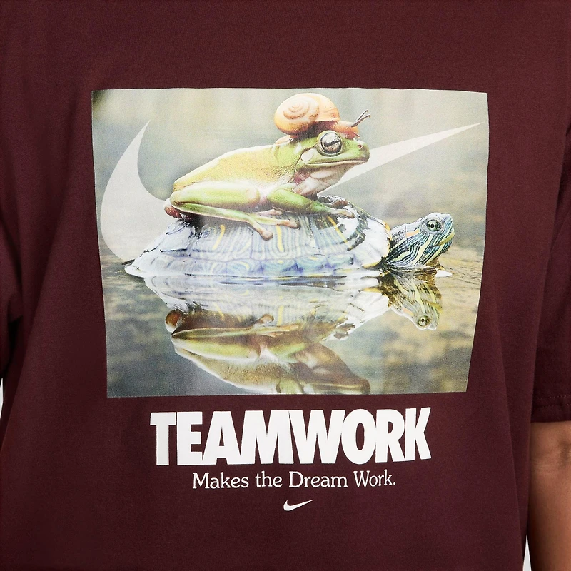 Men's Nike Sportswear Teamwork Graphic T-Shirt