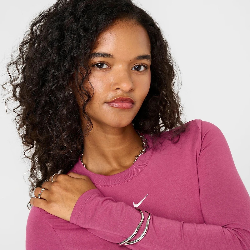 Women's Nike Sportswear Chill Knit Long-Sleeve Slim Crop Top