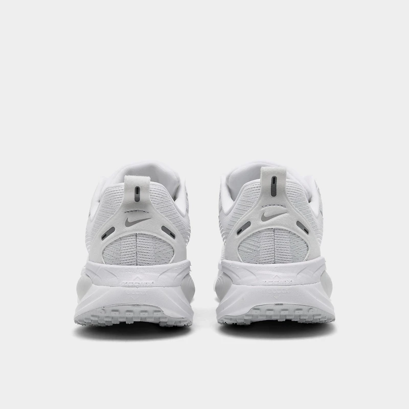 Women's Nike Vomero 18 Running Shoes