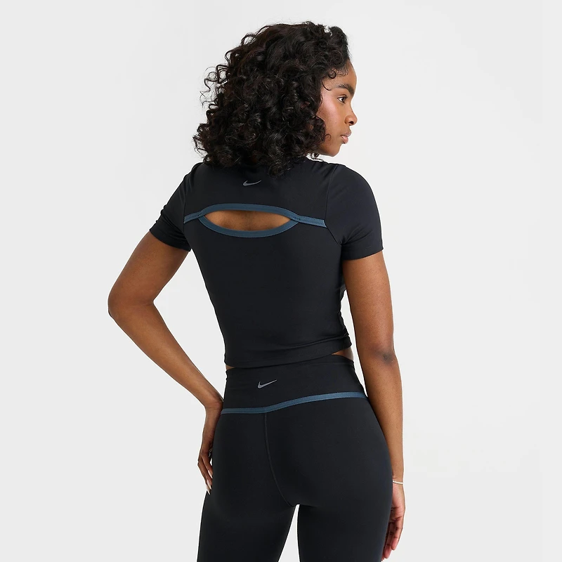 Women's Nike One Dri-FIT Short-Sleeve Fitted T-Shirt