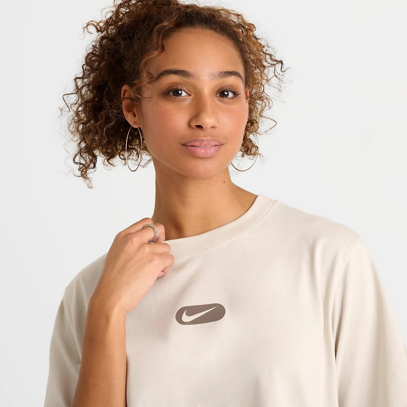 Women's Nike Sportswear Oversized Swoosh T-Shirt