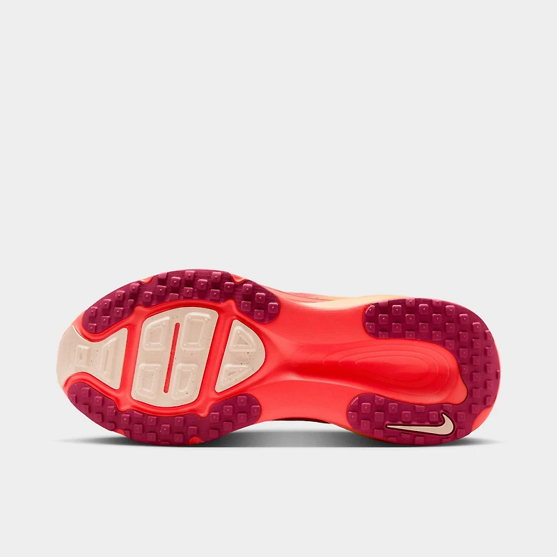 Women's Nike Vomero 18 SE Running Shoes