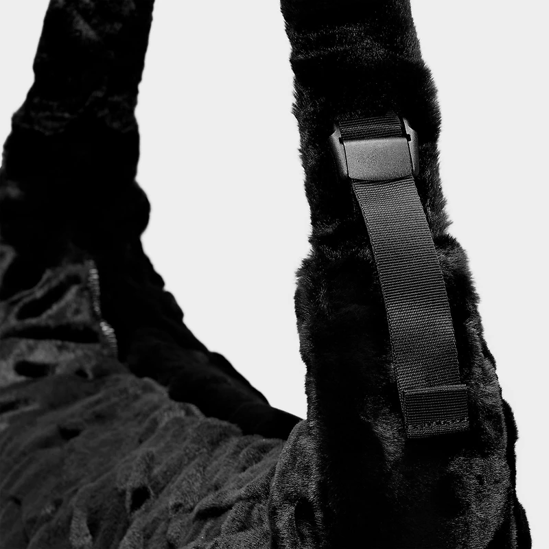 Nike Sportswear Faux Fur Slouchy Bag (19L)