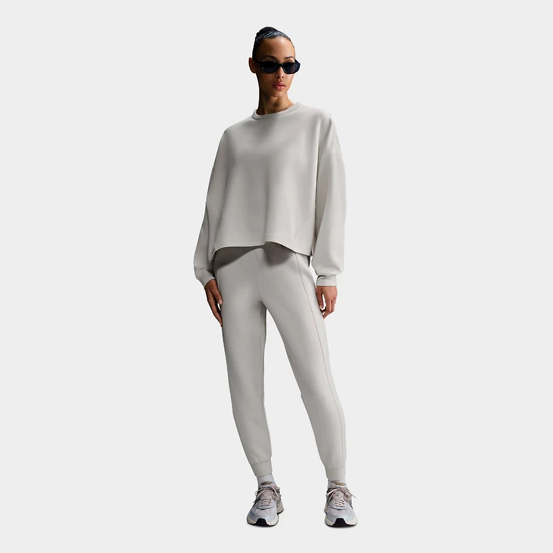 Women's Nike 24.7 ImpossiblySoft Dri-FIT Oversized Crewneck Sweatshirt