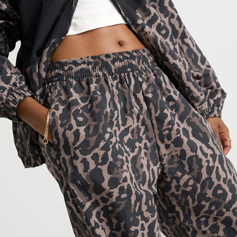Women's Nike Sportswear Woven Printed Jogger Pants