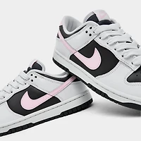 Women's Nike Dunk Low SE Casual Shoes