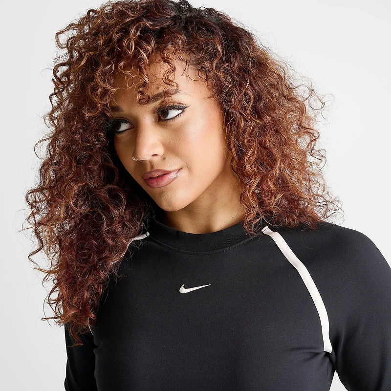 Women's Nike Sportswear Tight Long-Sleeve Crop Top