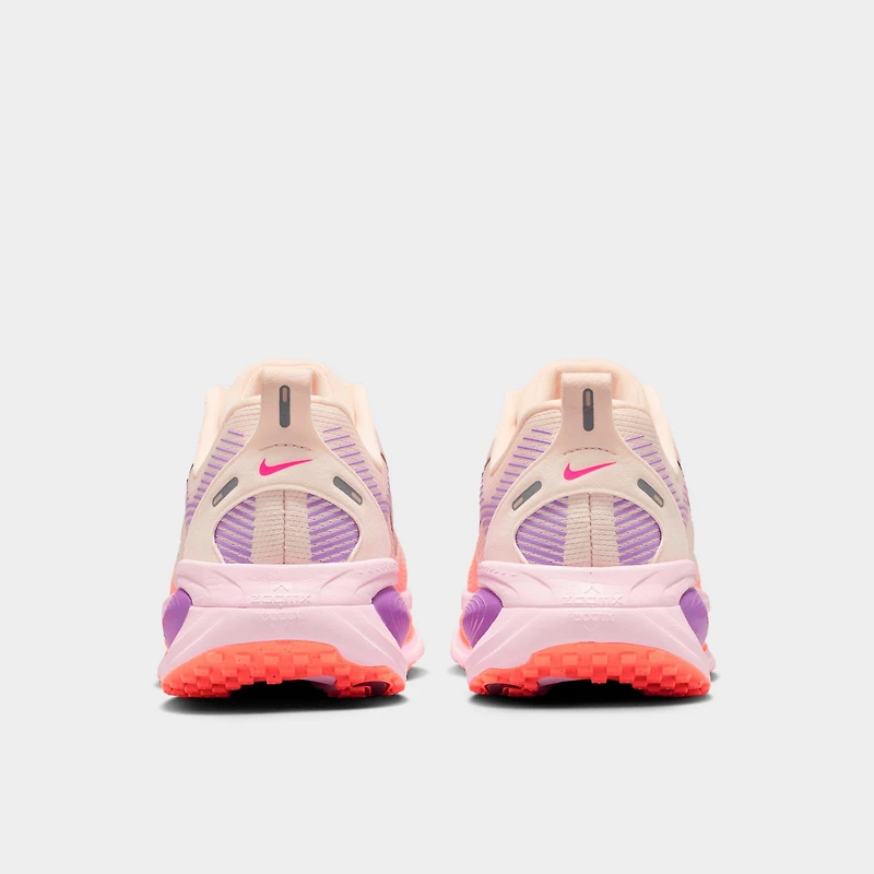 Women's Nike Vomero 18 Running Shoes (Extra Wide Width)