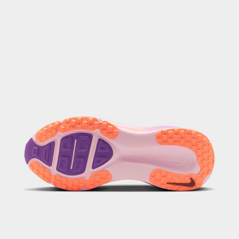 Women's Nike Vomero 18 Running Shoes (Extra Wide Width)