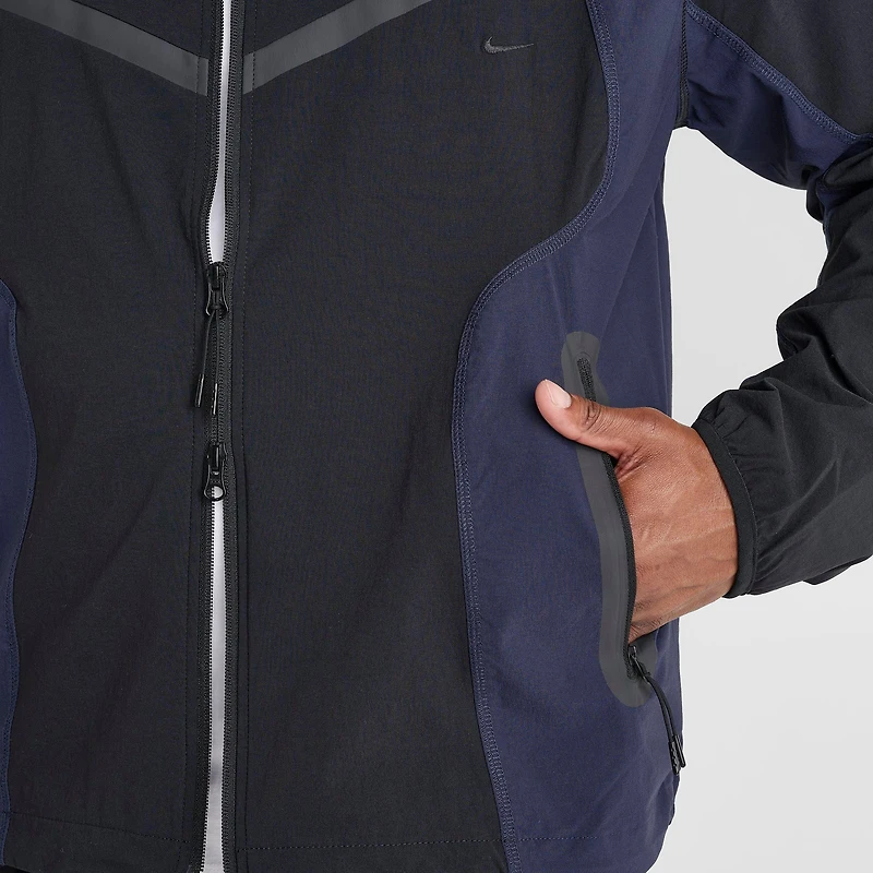 Men's Nike Tech Dri-FIT Woven Windrunner Loose Jacket