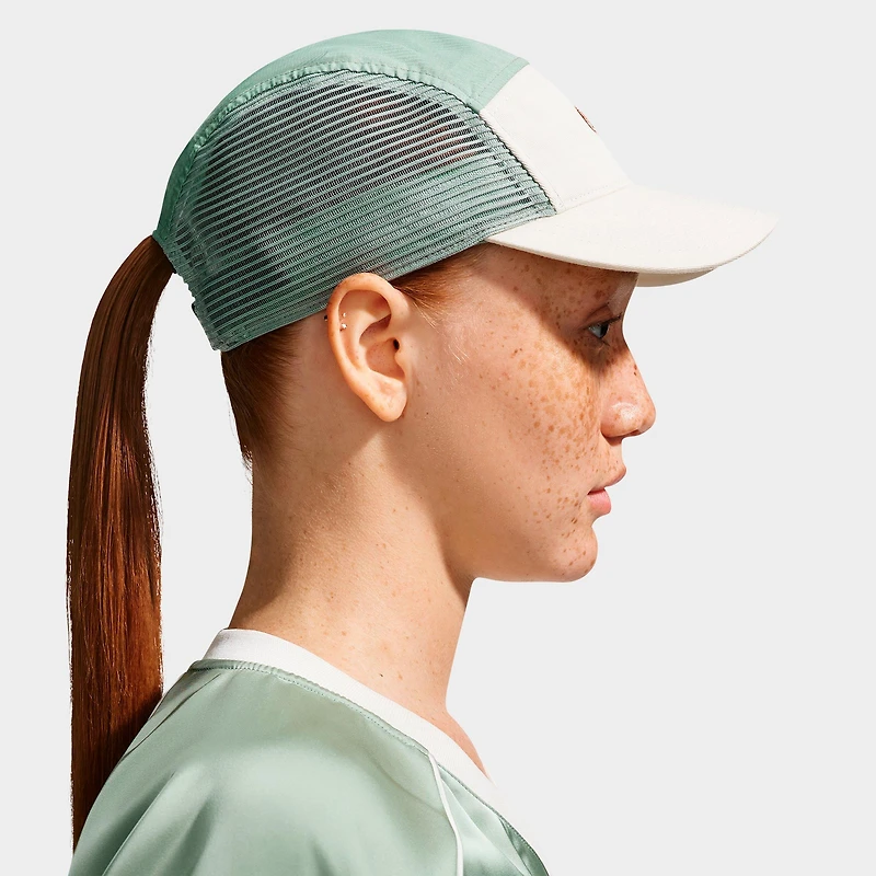 Nike Fly Strapback Hat