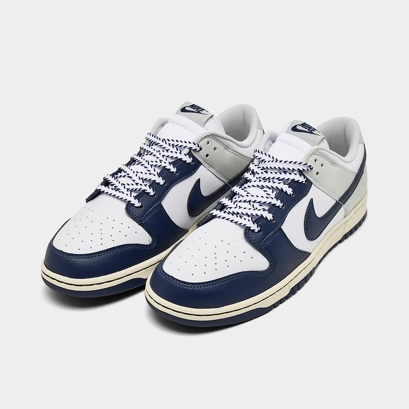 Men's Nike Dunk Low SE Casual Shoes