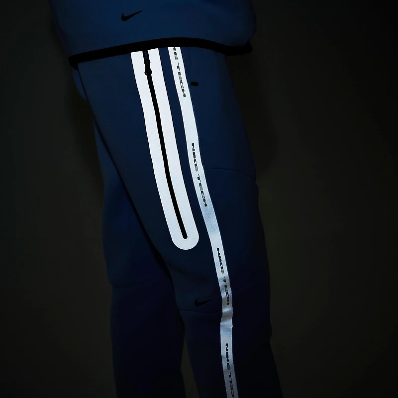 Big Kids' Nike Sportswear Tech Fleece Reflective Jogger Pants