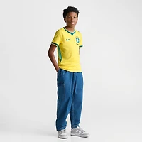 Big Kids' Nike Brazil 26 Stadium Home Dri-FIT Replica Soccer Jersey