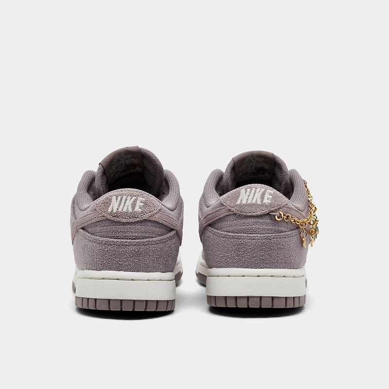 Women's Nike Dunk Low SE Casual Shoes