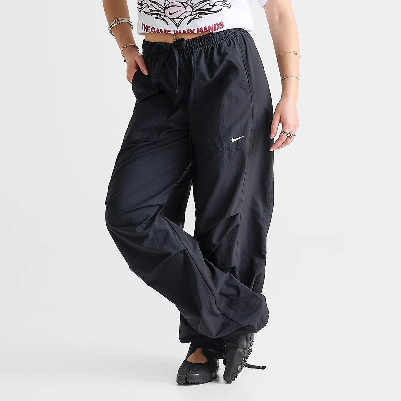 Women's Nike Sportswear Loose Mid-Rise Structured Pants