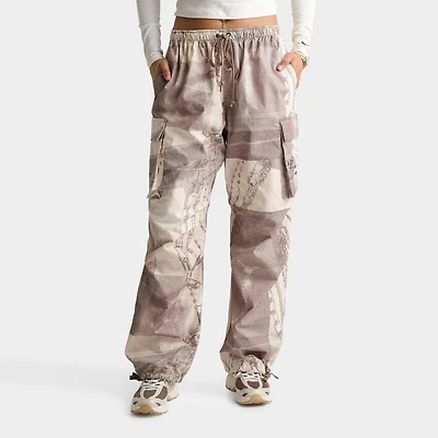 Women's Nike Sportswear Dysto Mid-Rise Oversized Cargo Pants