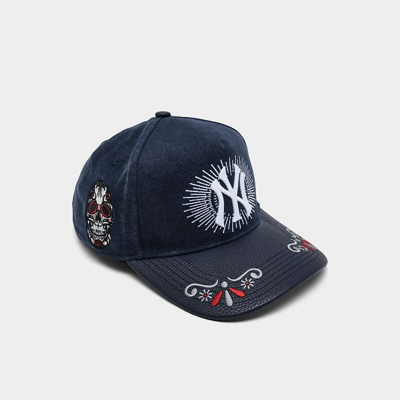 Pro Standard New York Yankees MLB Eternal Skull Pro Pinch Strapback Hat
