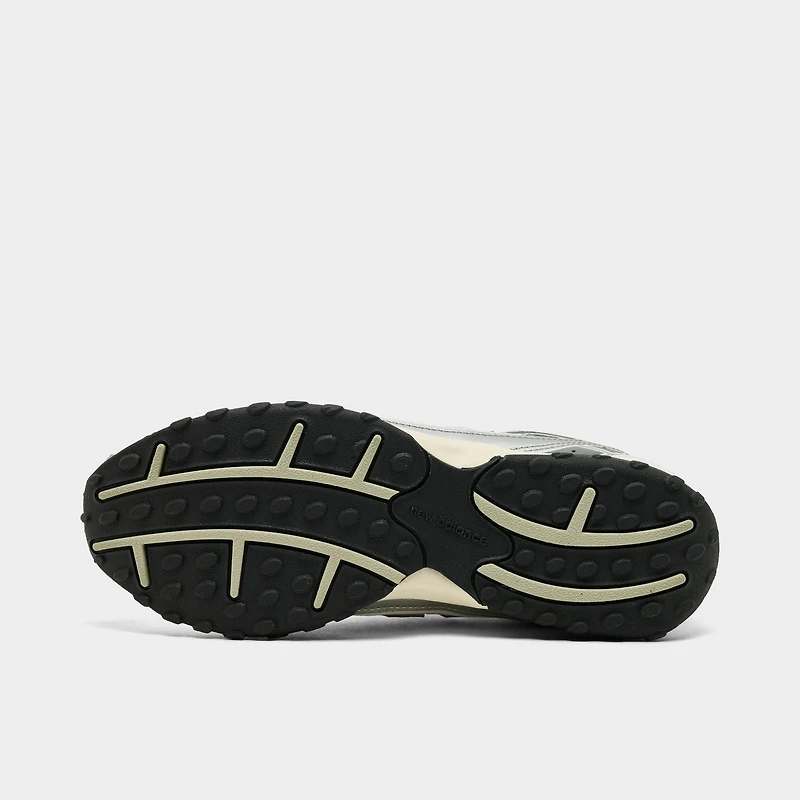 Women's New Balance 204L Casual Shoes