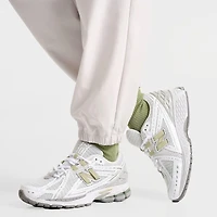 Women's New Balance Athletics Stretch Woven Jogger Pants