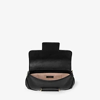 Bar Wallet With Chain