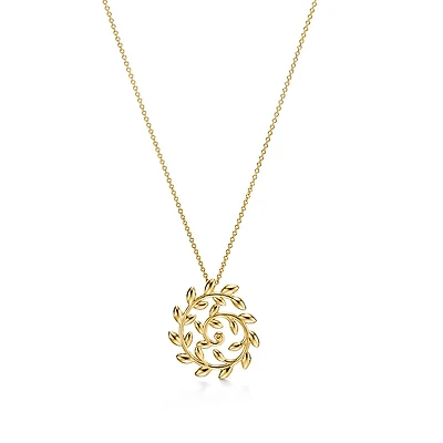 Paloma Picasso® Olive Leaf Circle Pendant