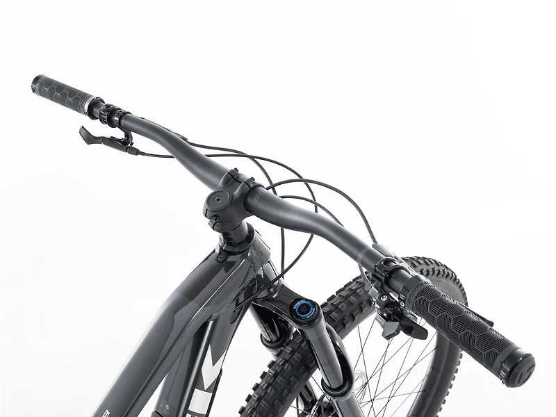 Slash 8 Gen 5 - 2022