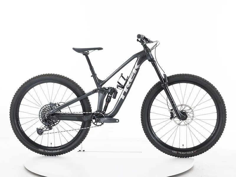 Slash 8 Gen 5 - 2022