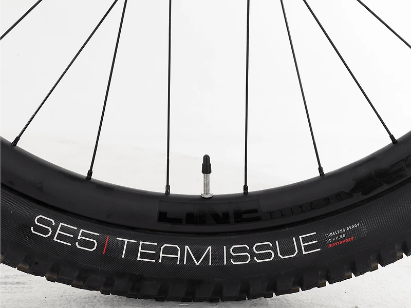 Slash 9.8 XT Gen 5 - 2022, Medium
