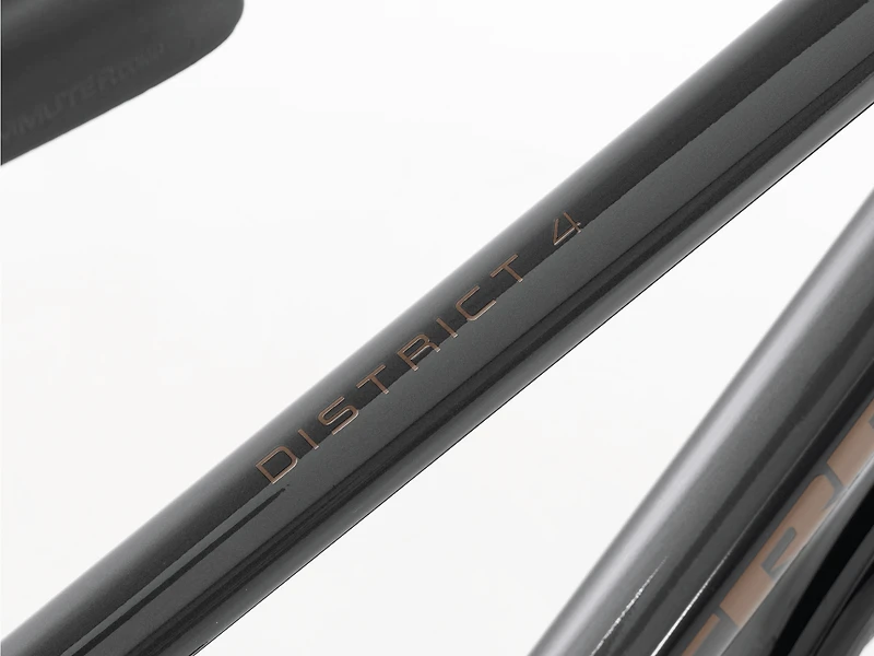 District 4 Equipped - 2023, Medium