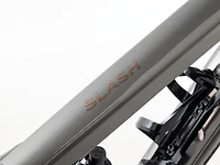 Slash 8 Gen 6 - 2025, Medium