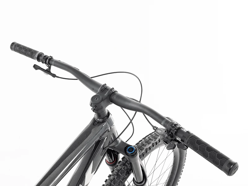 Remedy 8 - 2022, X-Large