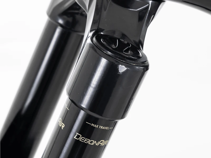 Rail 9.8 XT Gen 3 - 2022, Large