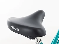 Cruiser 7D Step-Thru - 2025