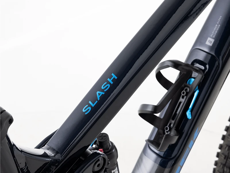 Slash 8 Gen 6 - 2026