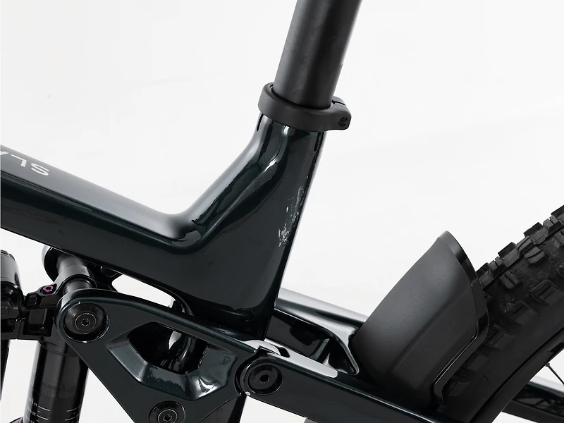 Slash 9.8 XT Gen 6 - 2024, Large