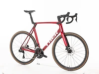 Madone SL 6 Gen 8 - 2025, X-Large