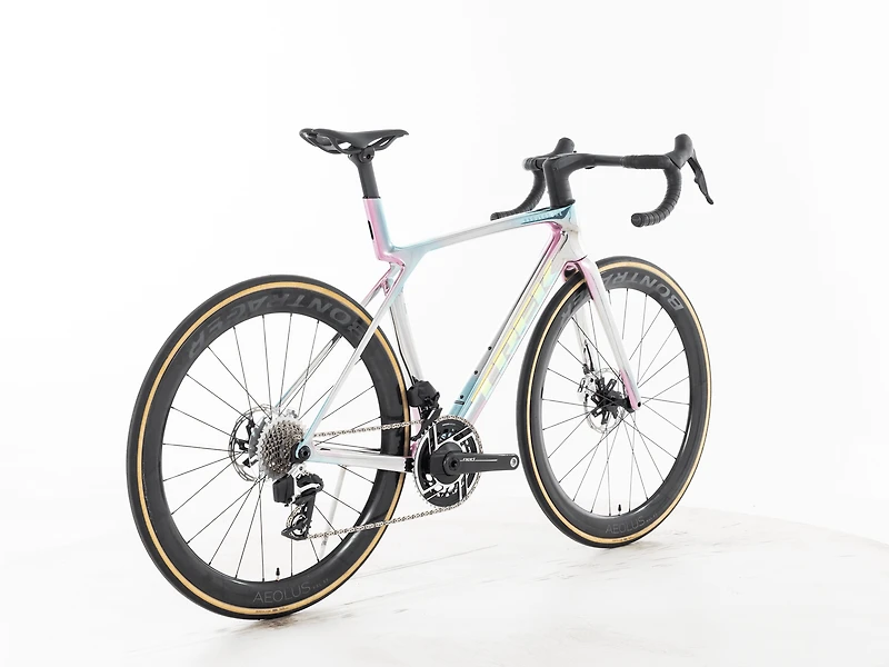 Madone SLR 9 AXS Gen 8 - 2025