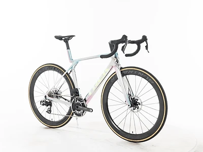 Madone SLR 9 AXS Gen 8 - 2025
