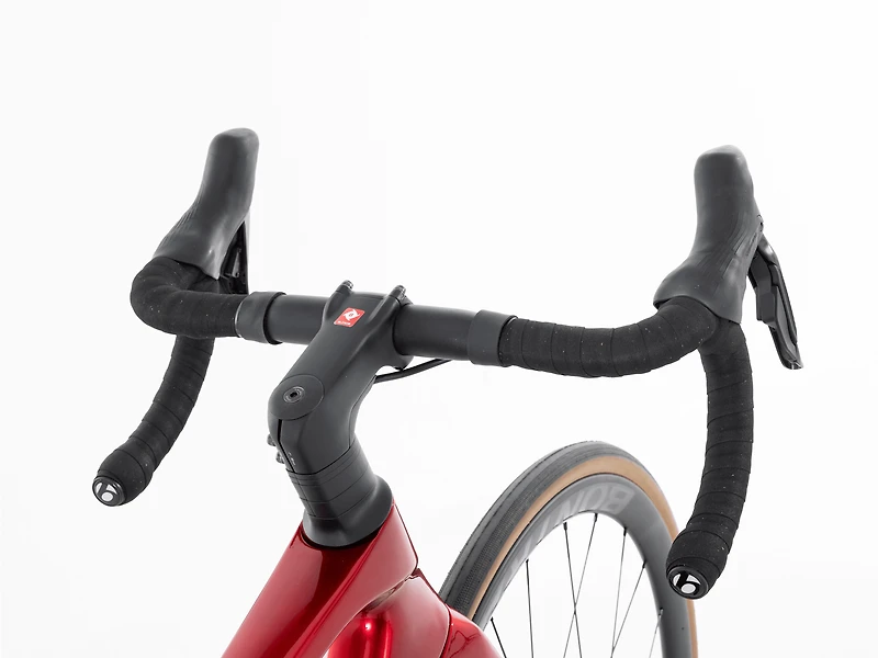Madone SL 6 Gen 8 - 2025