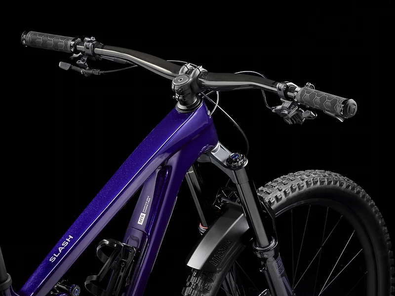 Slash 9.8 XT Gen 6 - 2025, Small